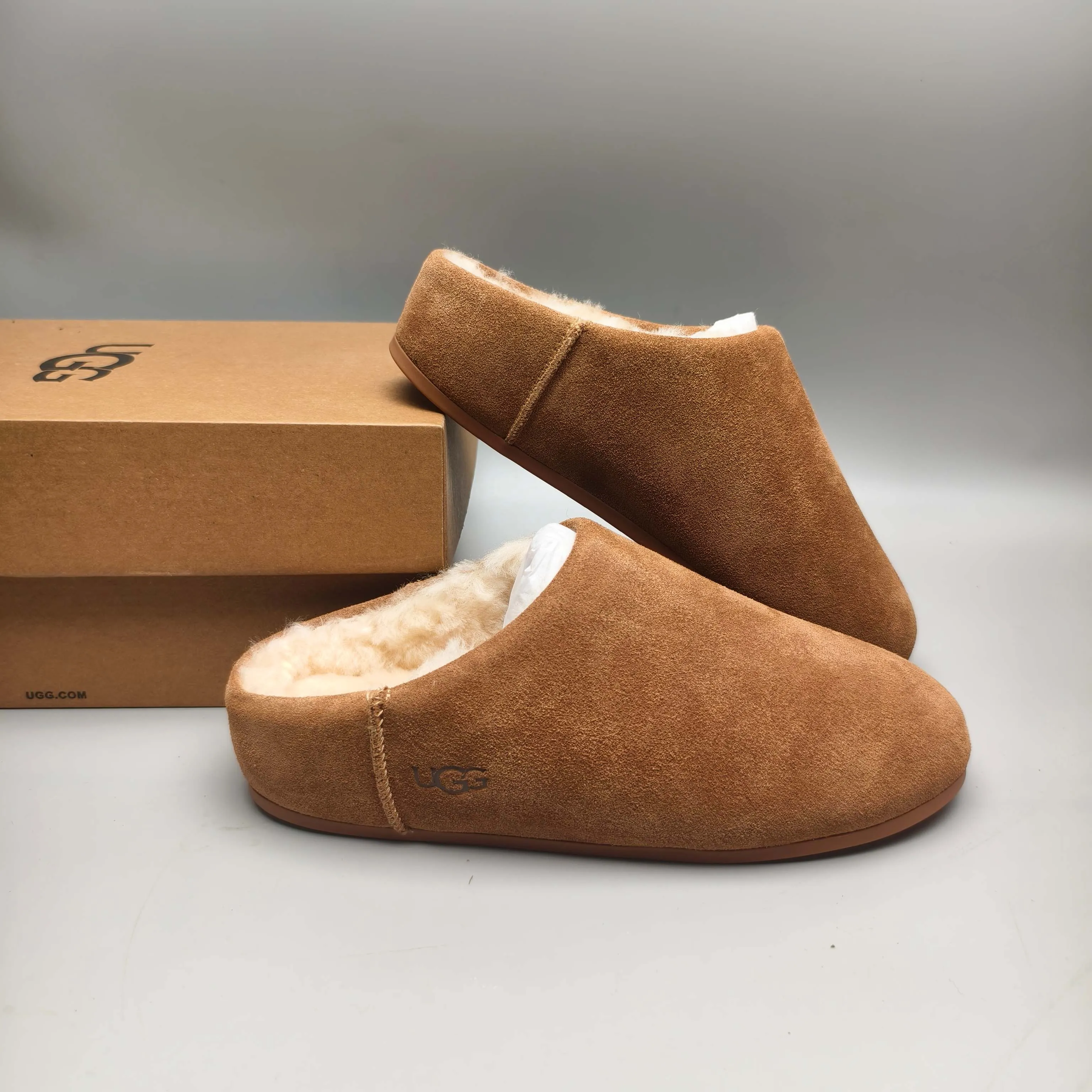 💰440 UGG sheepskin all-in-one snow boots 1390 home slip-on casual shoes Color: Maroon Black Sand Green Matching Size: 35-40